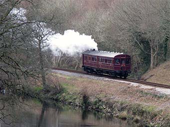 Railmotor No.93 approaching Hood or Riverford Bridge