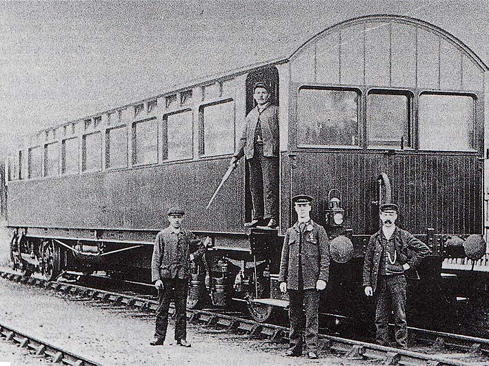 Railmotor No. 1 and Crew